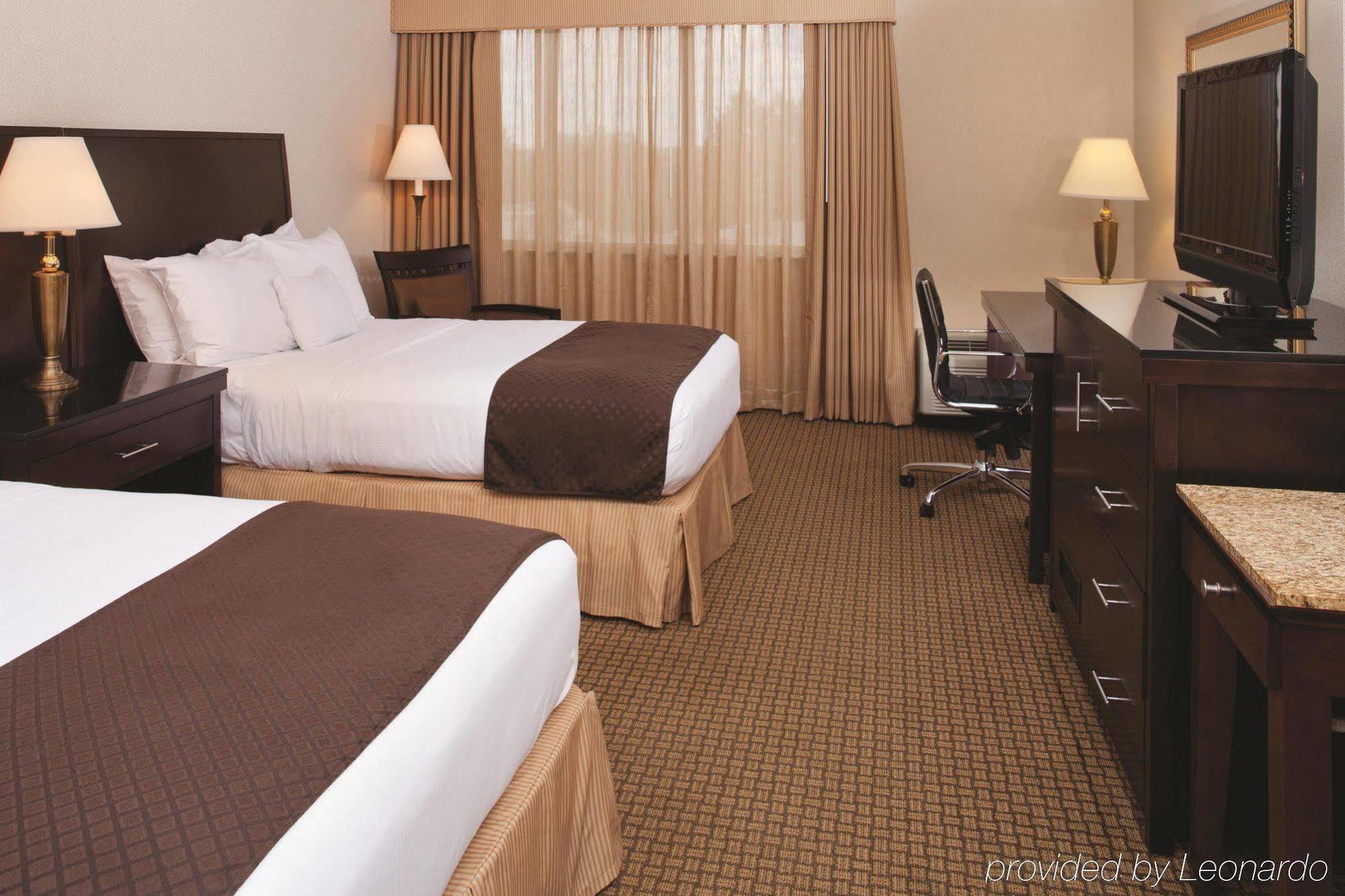Hotel Wyndham Independence Habitación foto